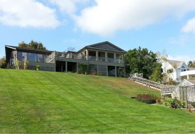 01coastal-residence-landscaping-lawn